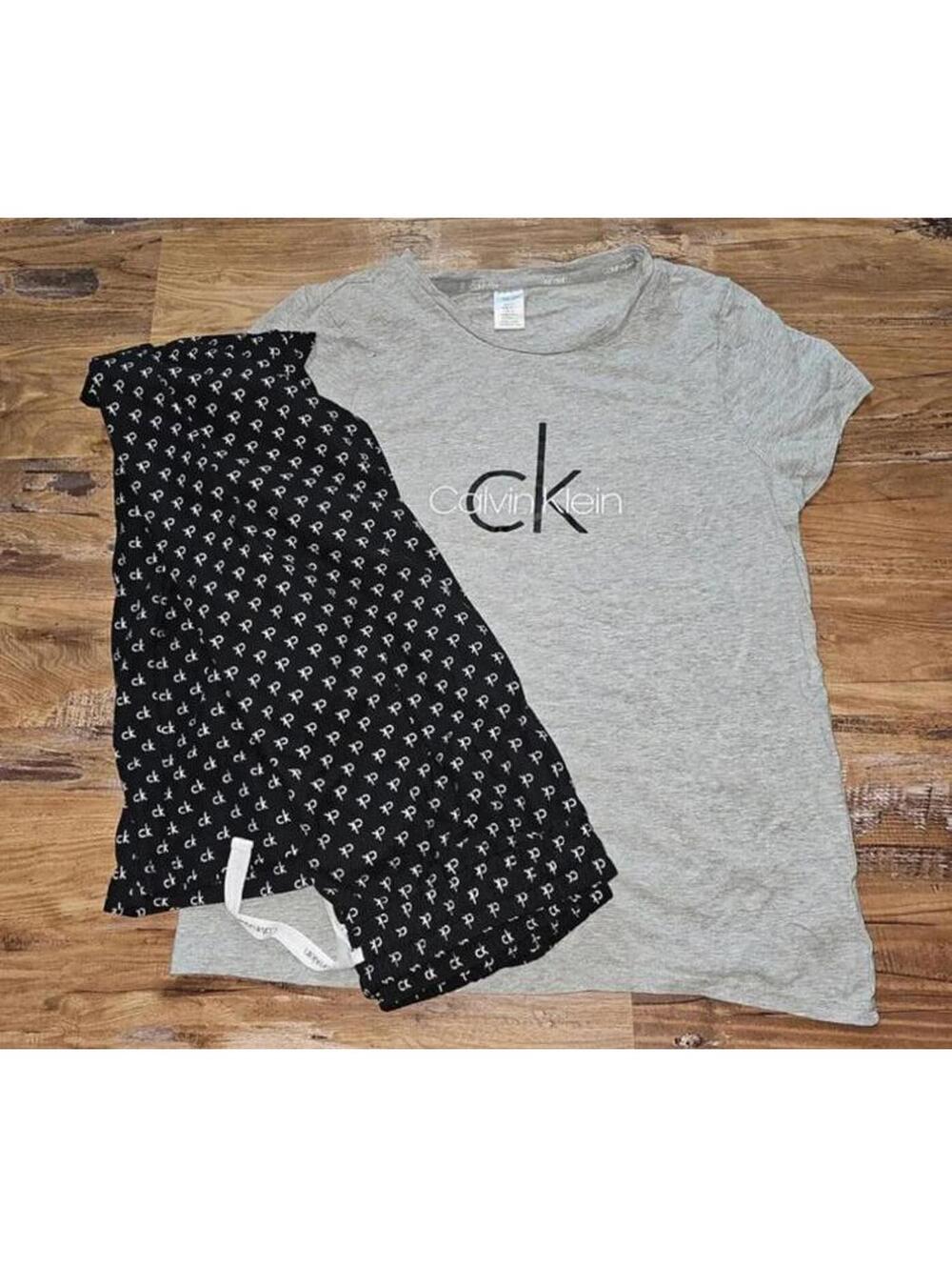 Designer Women Small clothes Calvin Klein pajamas fall spring soft